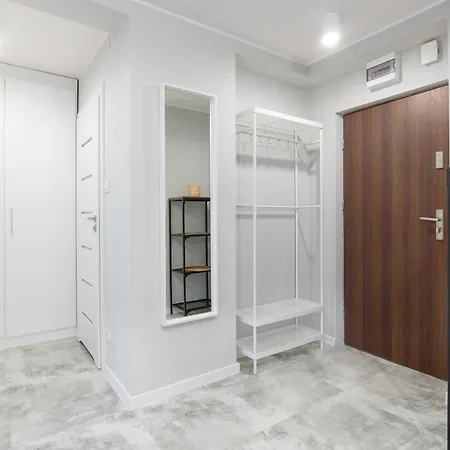 Apartment Park Mirowski Blue *