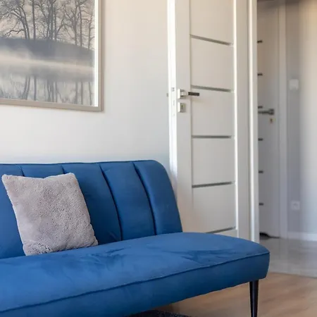 Apartment Park Mirowski Blue *